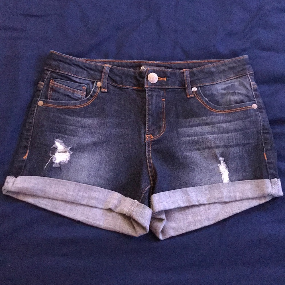 NWOT Cuffed Jean Shorts